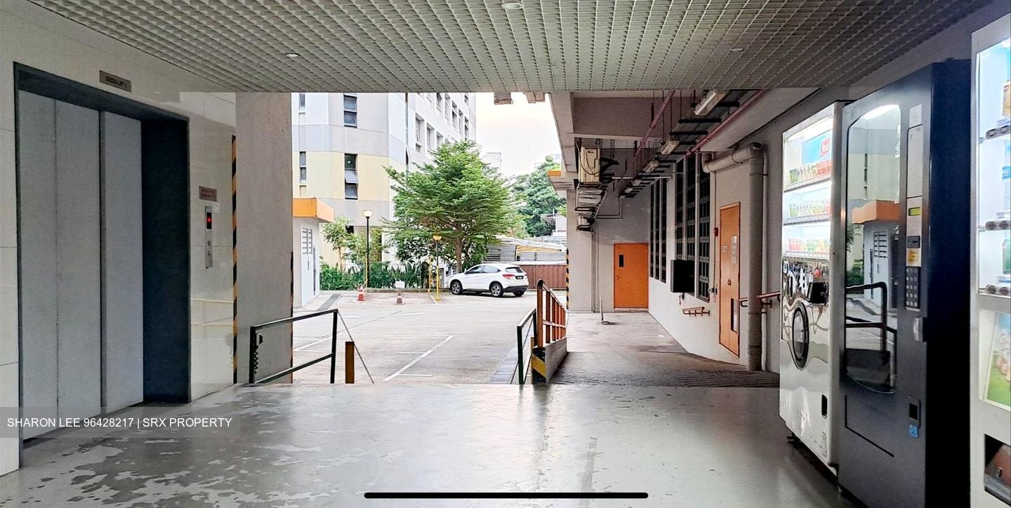 Leong Huat Building (D13), Factory #516713681